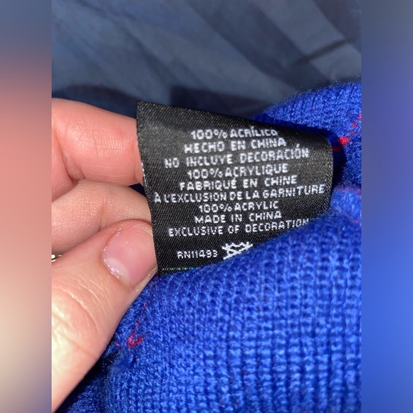 Red and Blue 76ers Beanie with Pom - Picture 4 of 5